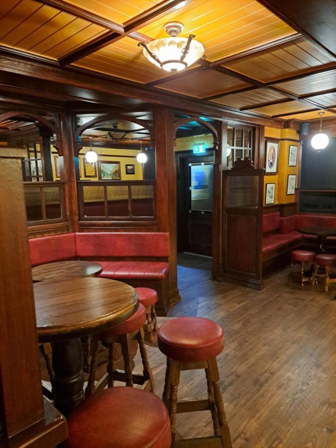 The Coachmans Inn Roscommon Bagian luar foto